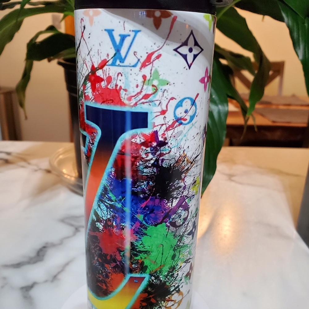 Graffiti Print Custom Luxury Brands 20oz Tumbler with duo lids ๐sale - Picture 8 of 9